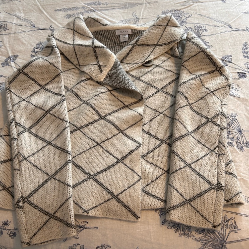 Women’s sweater